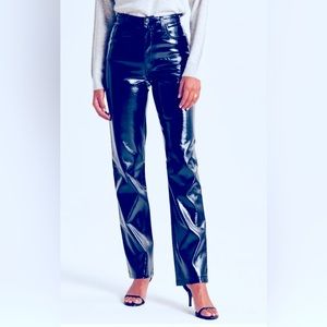 Abercrombie & Fitch Vegan Patent Leather The 90s Straight Ultra High Rise pant